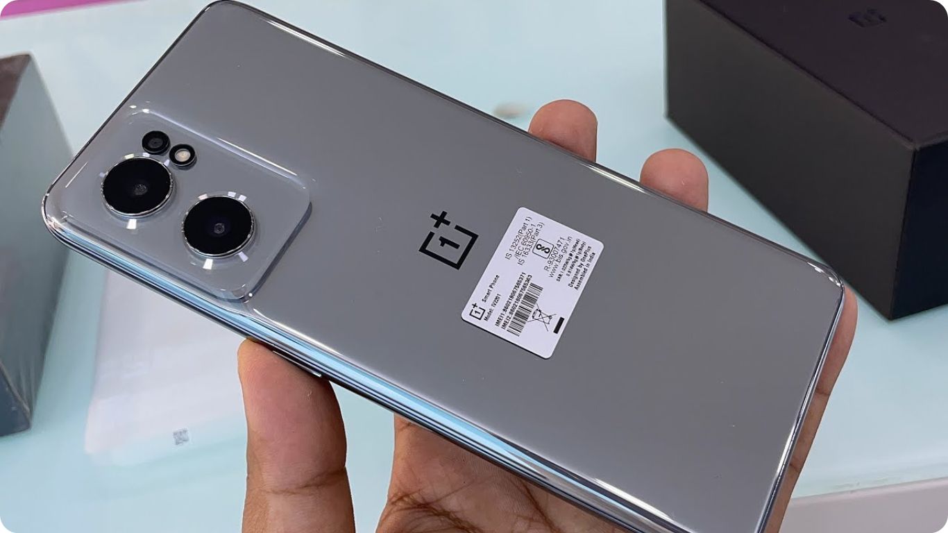 OnePlus Nord 2T Smartphone – A Mid-Range Beast with 80W Fast Charging,Just 14999